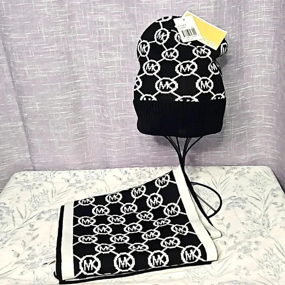 MICHAEL KORS SET